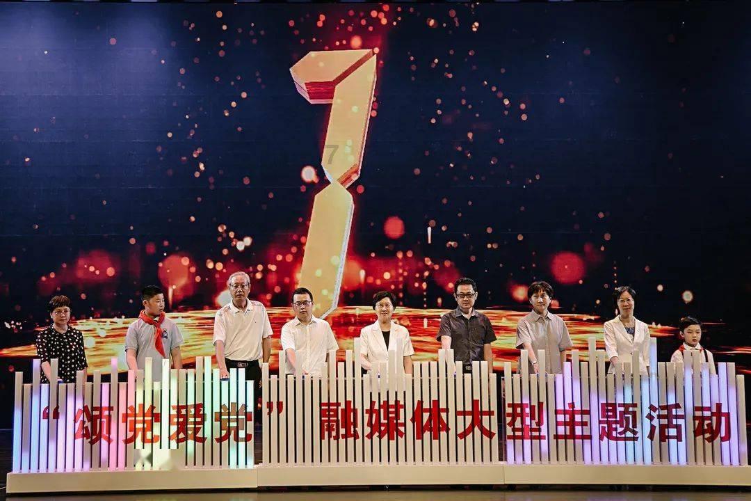 龚正向全市人民致以新春祝福，祝大家身体健康、工作顺利、生活愉快、龙年吉祥